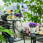 S12 Boutique - By Hosty 3*