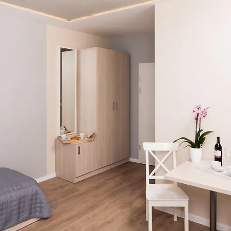 Platinia - Komfortowe Stare 3* Cracóvia