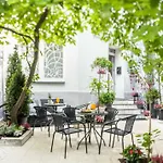 Aparthotel S12 Boutique - By Hosty 3*