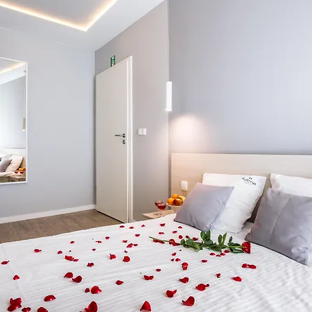 Aparthotel Platinia - Komfortowe Stare
