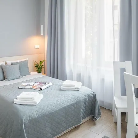 Aparthotel Platinia - Komfortowe Stare 3*