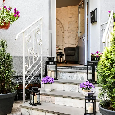 Hotel apartamentowy S12 Boutique - By Hosty 3*