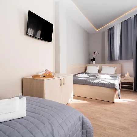 Platinia - Komfortowe Stare Aparthotel 3*