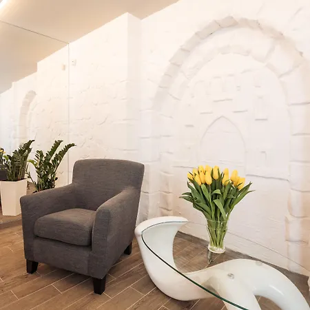 Platinia - Komfortowe Stare Aparthotel