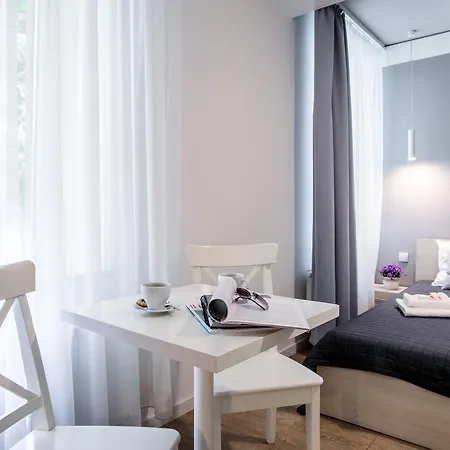 Platinia - Komfortowe Stare Aparthotel