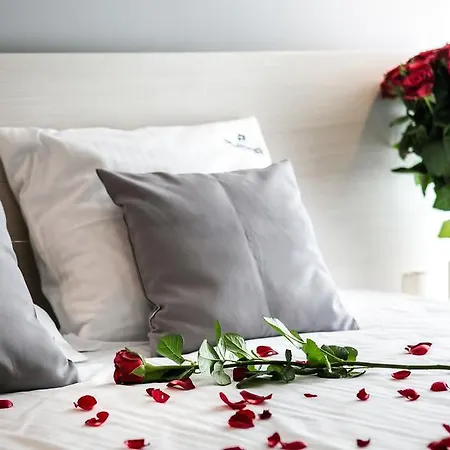Platinia - Komfortowe Stare Aparthotel