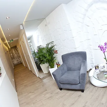 Aparthotel Platinia - Komfortowe Stare 3*