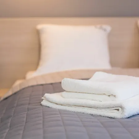 Platinia - Komfortowe Stare Aparthotel