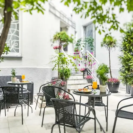 Aparthotel Platinia - Komfortowe Stare